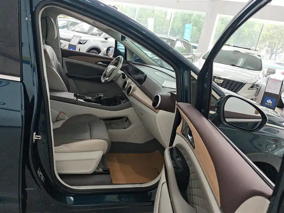 DONGFENG POPULAR YACHTS