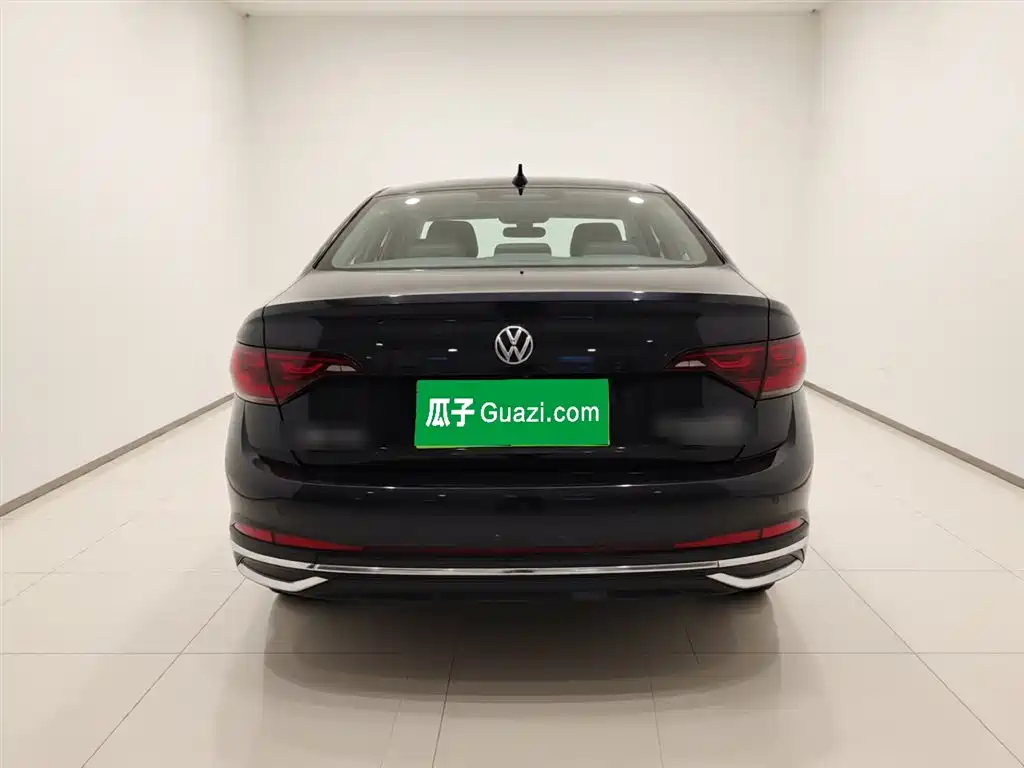 Volkswagen Sagitar 2023 300TSI DSG