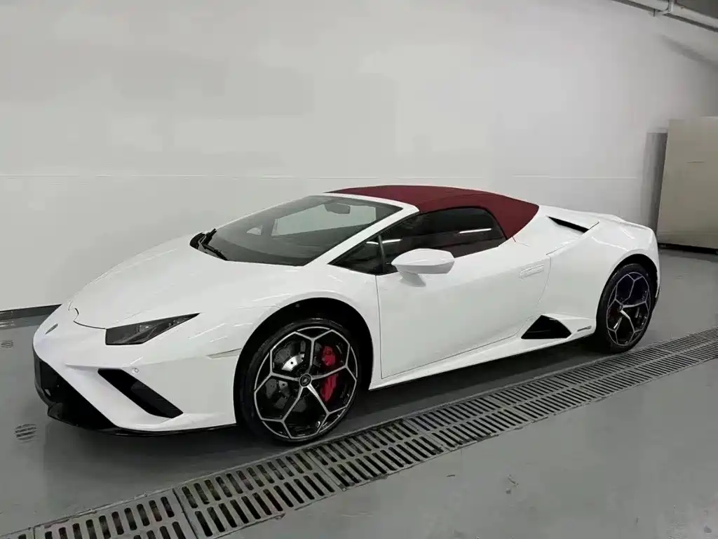 LAMBORGHINI HURACÁN