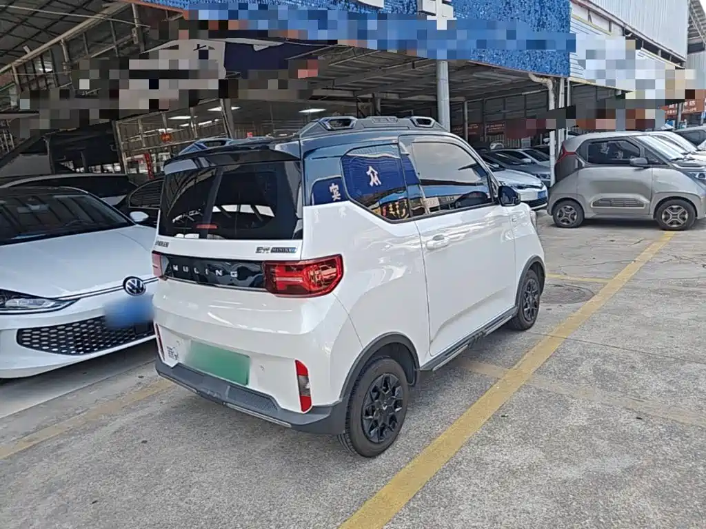 Wuling MINIEV — миниатюра 7