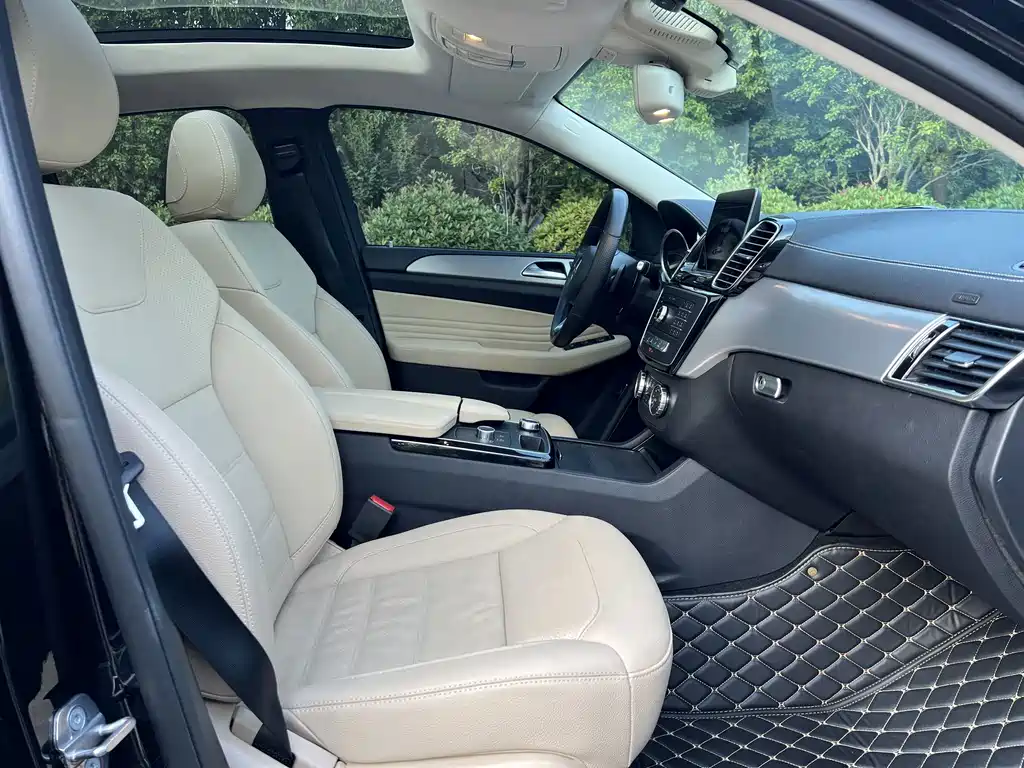 Mercedes-Benz GLE Coupe — миниатюра 12