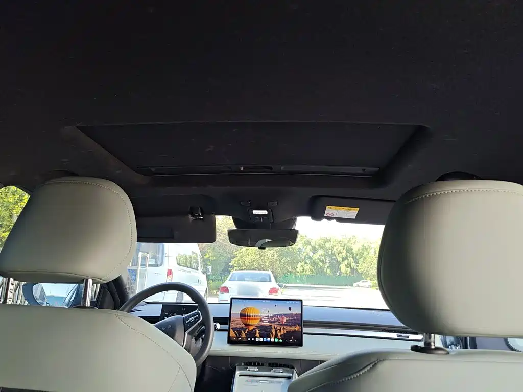 Roewe Young Wai D6 — миниатюра 14