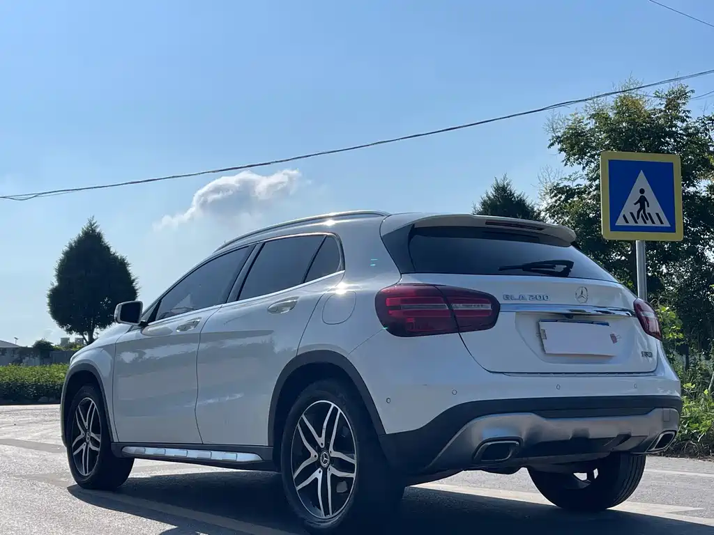 Mercedes-Benz GLA — миниатюра 5