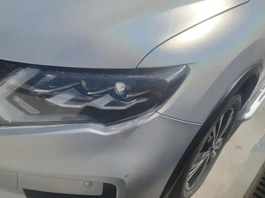 Nissan X-Trail — миниатюра 5