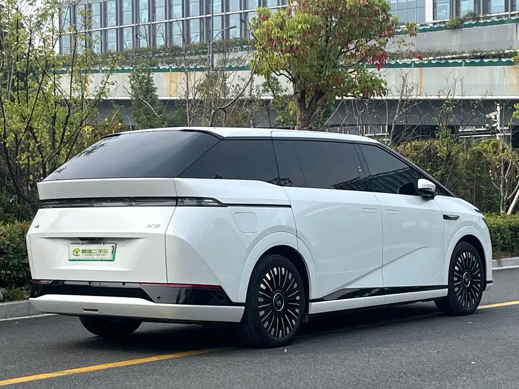 XIAOPENG X9