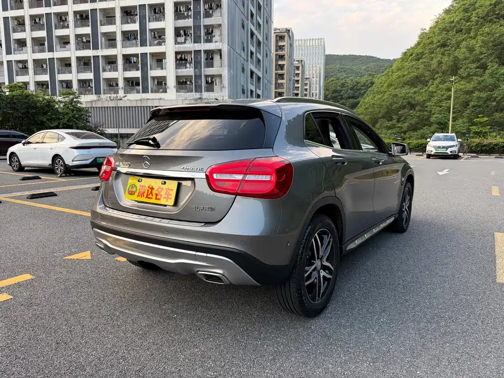 Mercedes-Benz GLA — миниатюра 18