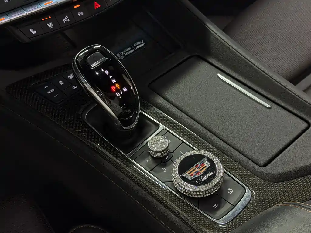 Cadillac CT5 — миниатюра 14