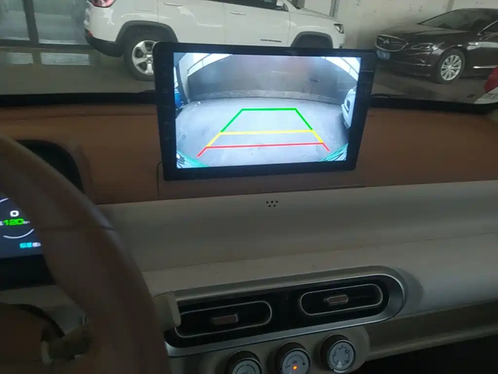 Wuling MINIEV — миниатюра 13