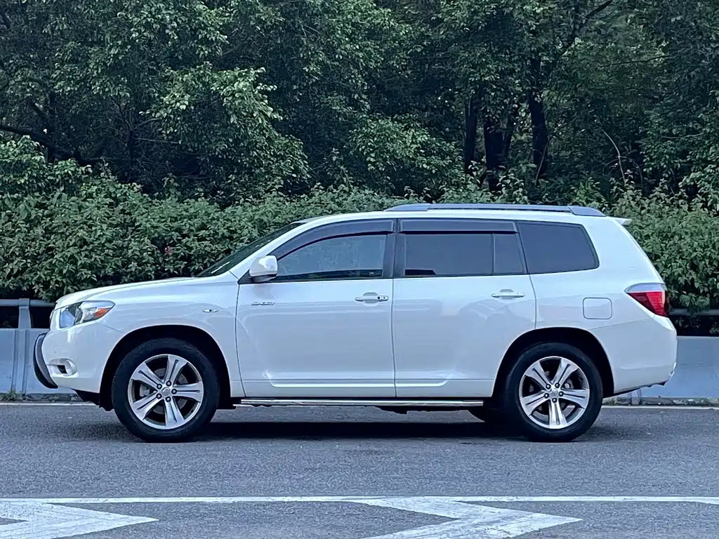 Toyota Highlander — миниатюра 3