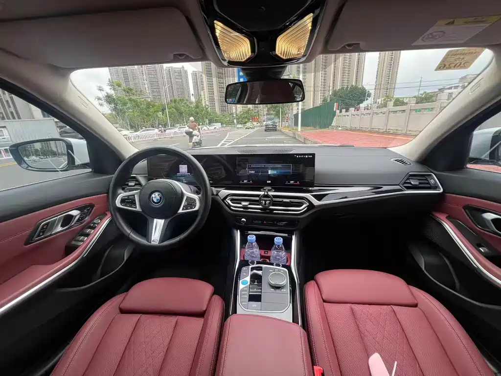 BMW i3 2022 eDrive 35 L
