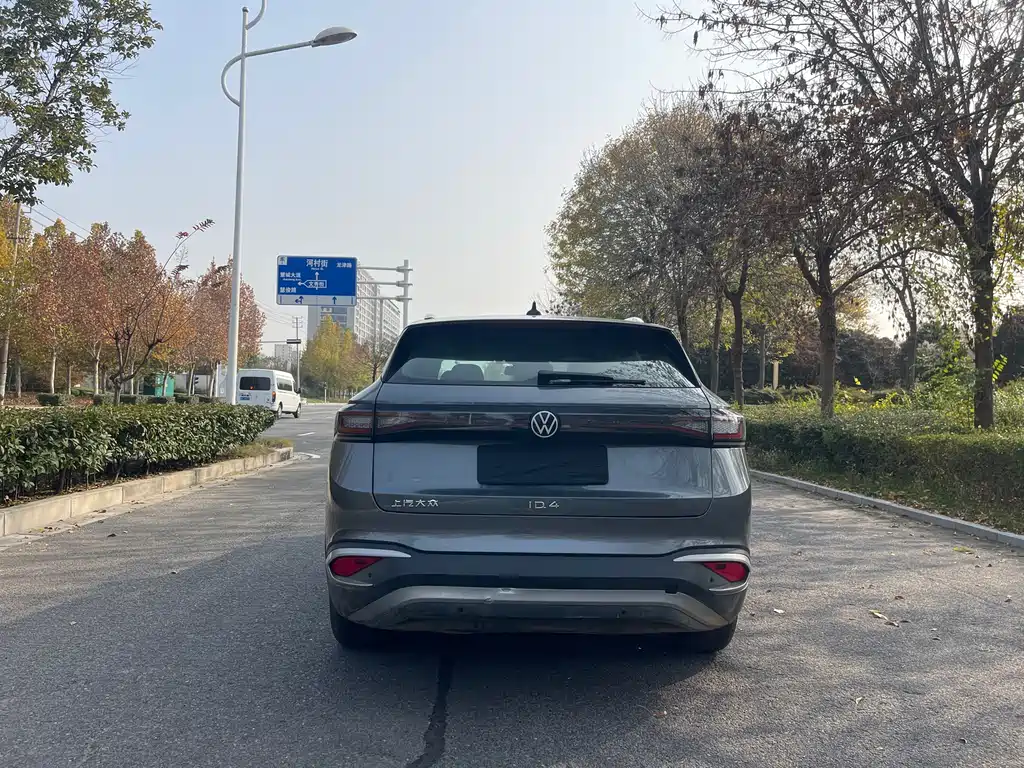VOLKSWAGEN ID.4 X