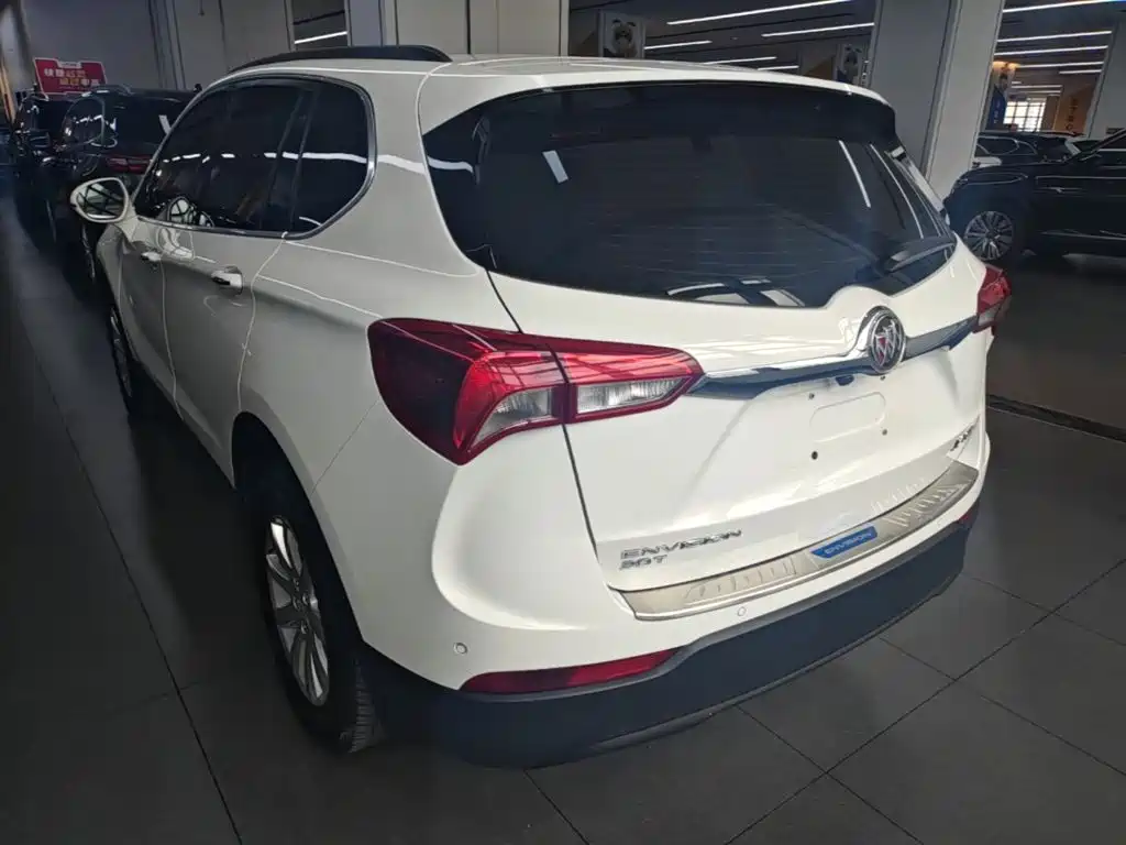 Buick Envision Plus — миниатюра 5