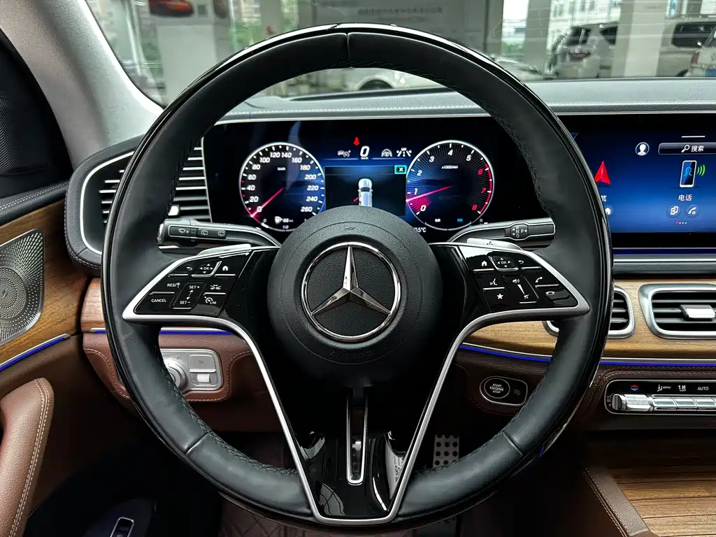 MERCEDES-BENZ GLS