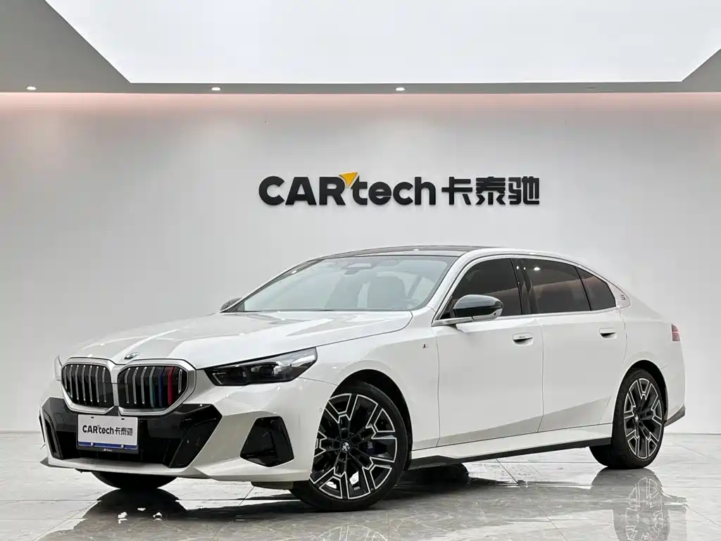 宝马5系 2024款 530Li 尊享型 M运动套装 2024