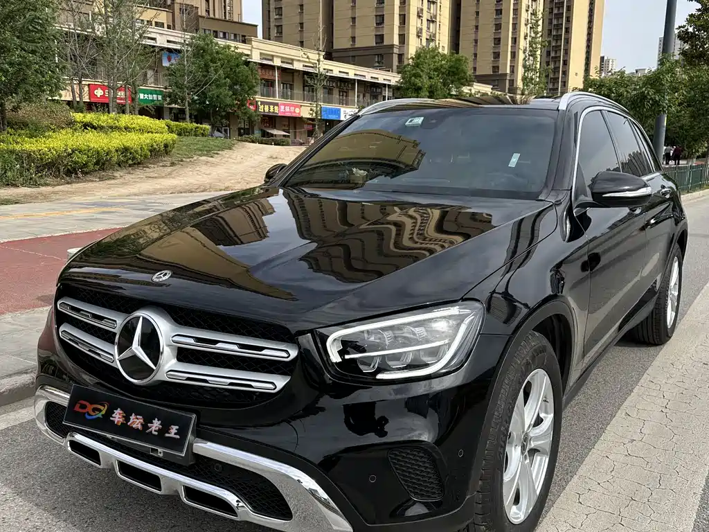 Купить Mercedes-Benz GLC