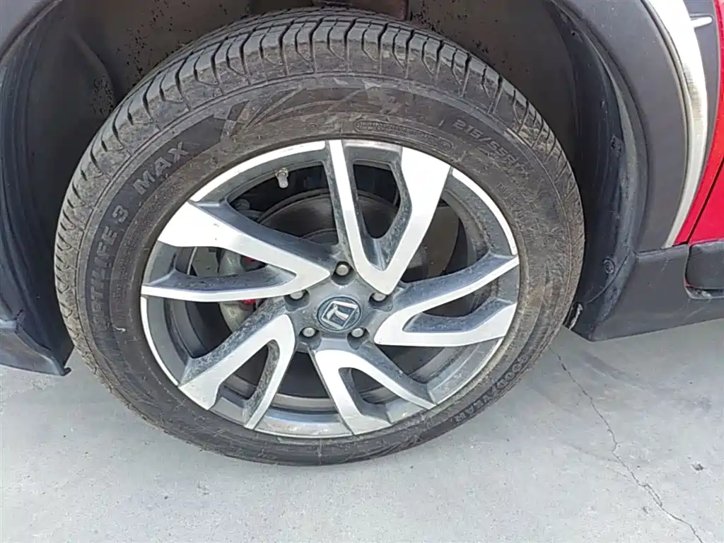 Luxgen U5 SUV — миниатюра 23