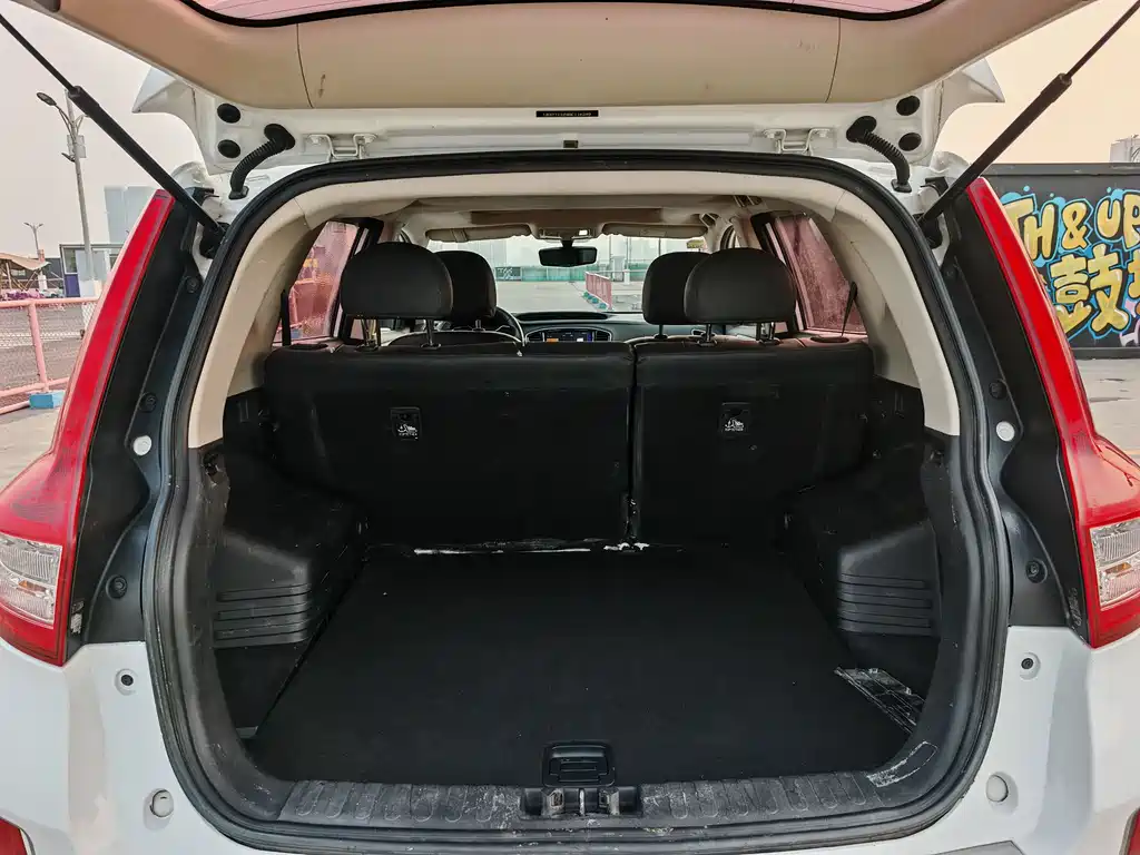 GEELY AUTOMOBILE VISION X6