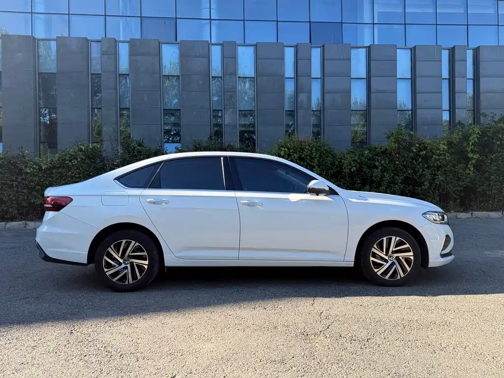 Volkswagen Lavida — миниатюра 11