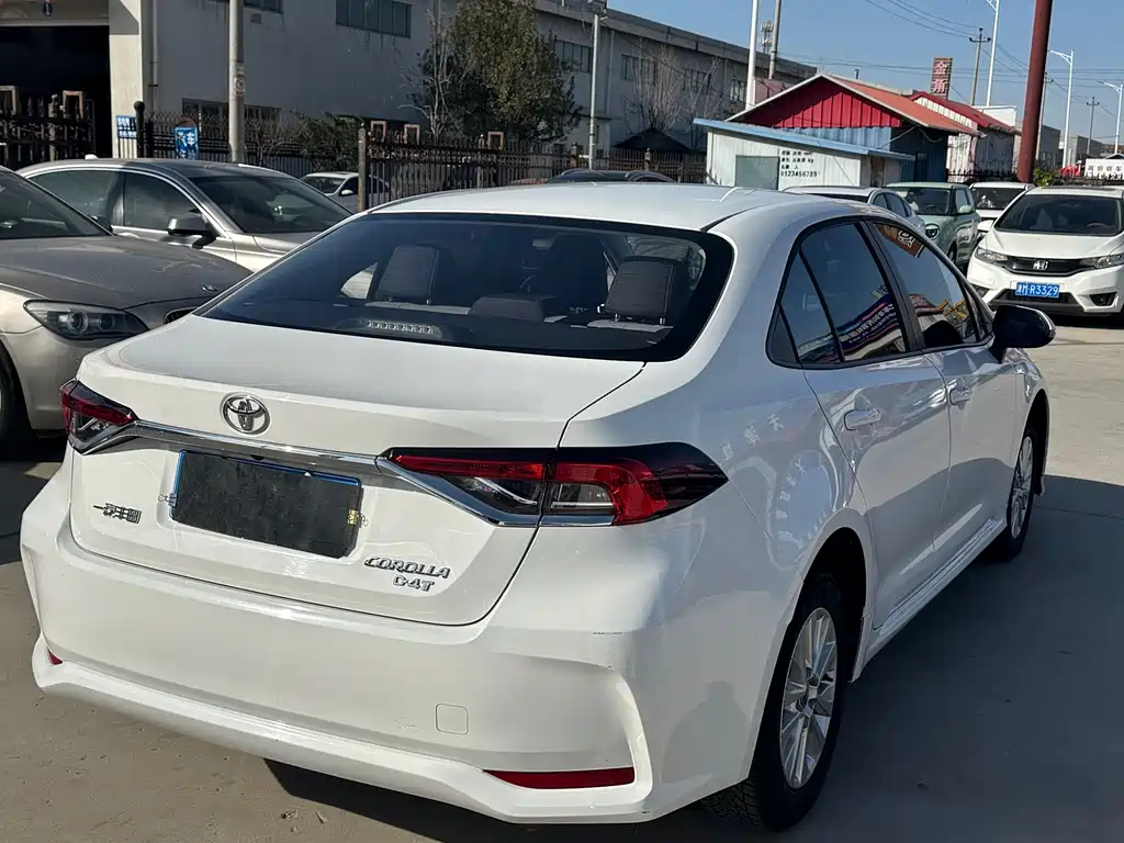 TOYOTA COROLLA