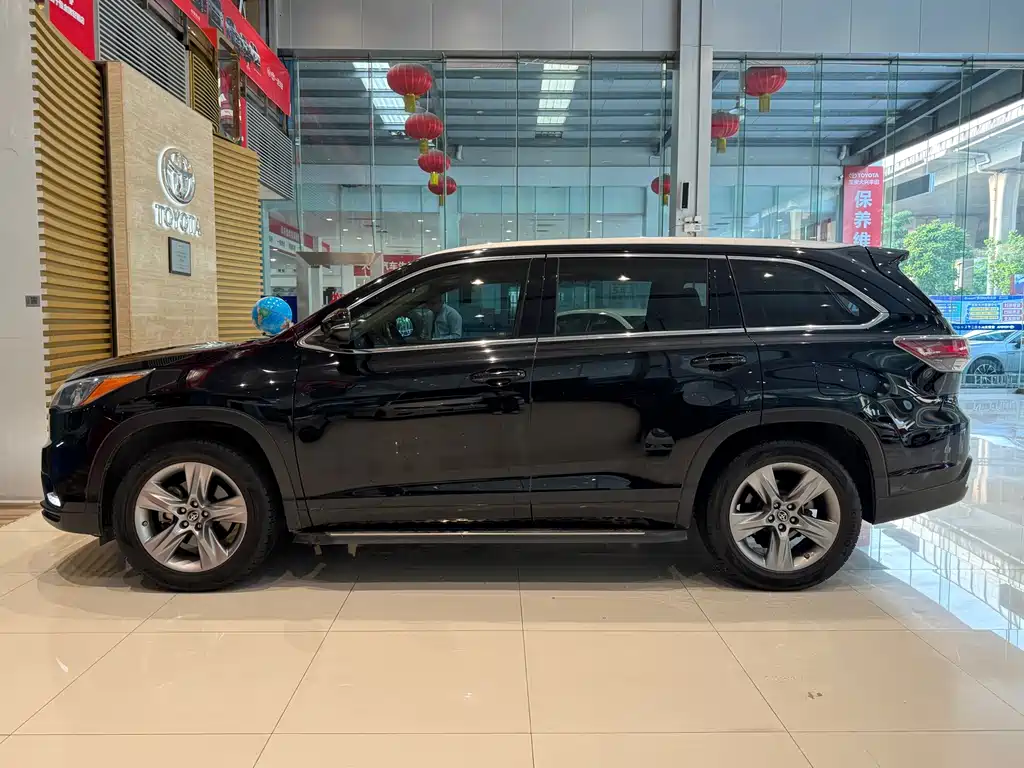 Toyota Highlander — миниатюра 6