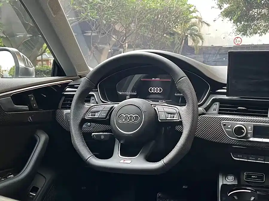 Audi A5 2023 Sportback 40 TFSI quattro Luxury