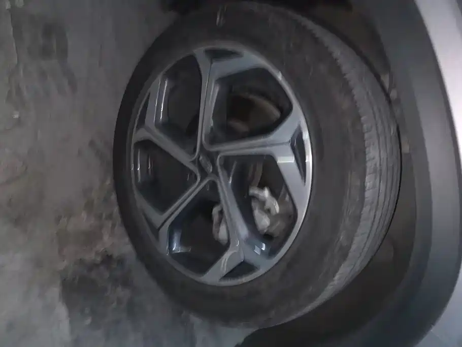 Geely Xingyue L — миниатюра 6