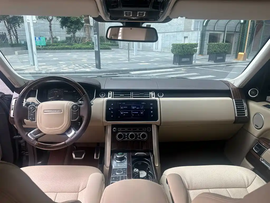 LAND ROVER RANGE ROVER