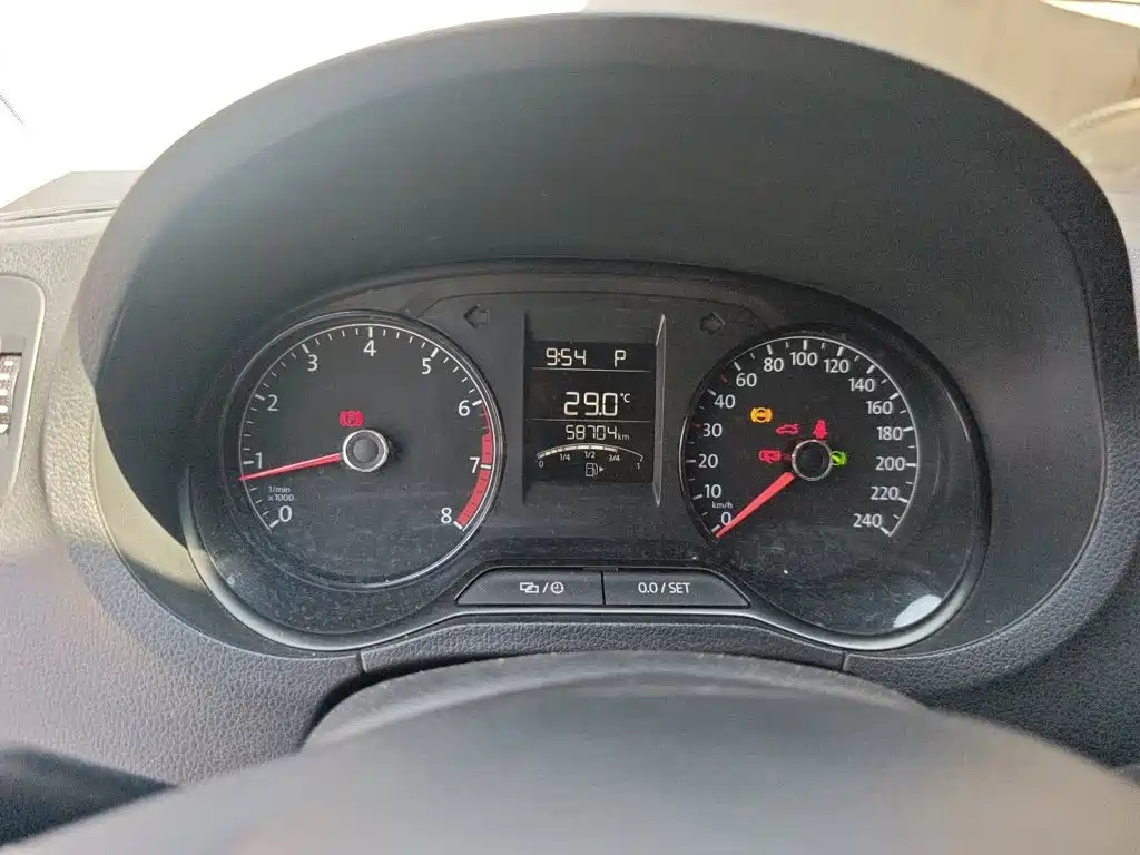 Volkswagen Polo — миниатюра 12