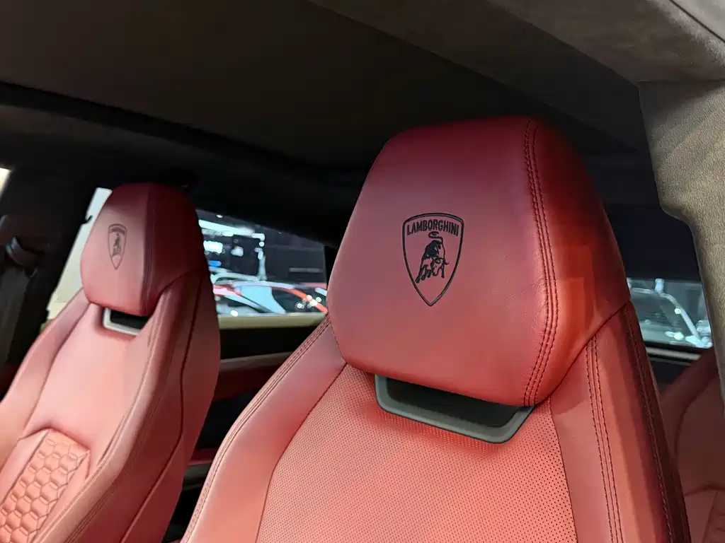 Lamborghini Urus — миниатюра 15