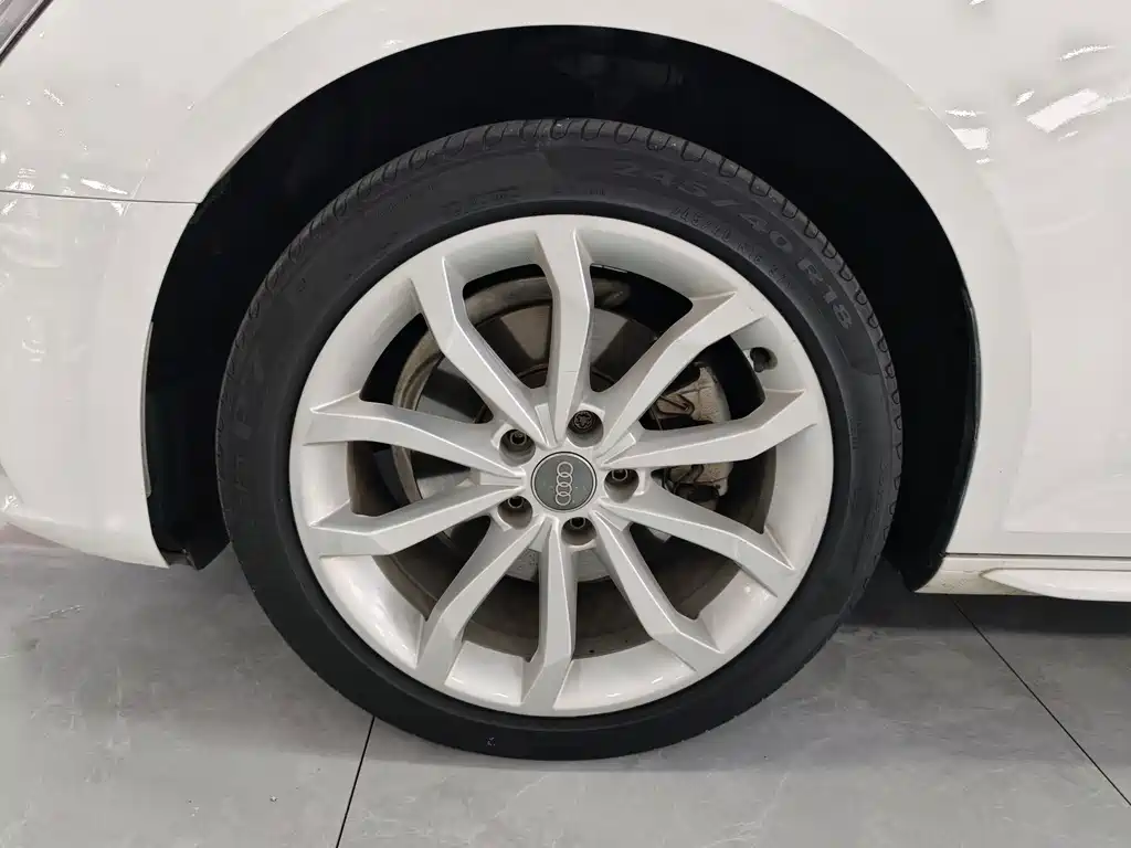Audi A4L — миниатюра 23