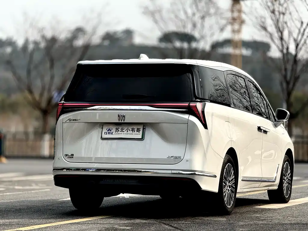 BUICK GL8 NEW ENERGY