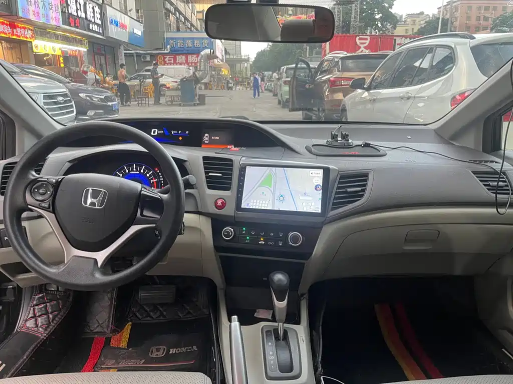 Honda Civic — миниатюра 7