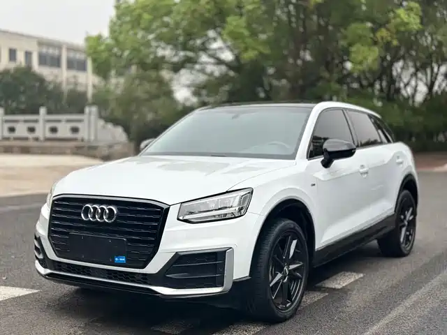 AUDI  Q2L 2020