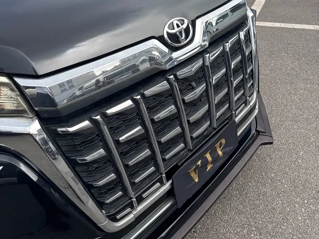Toyota HiAce 2023 3.5L AT