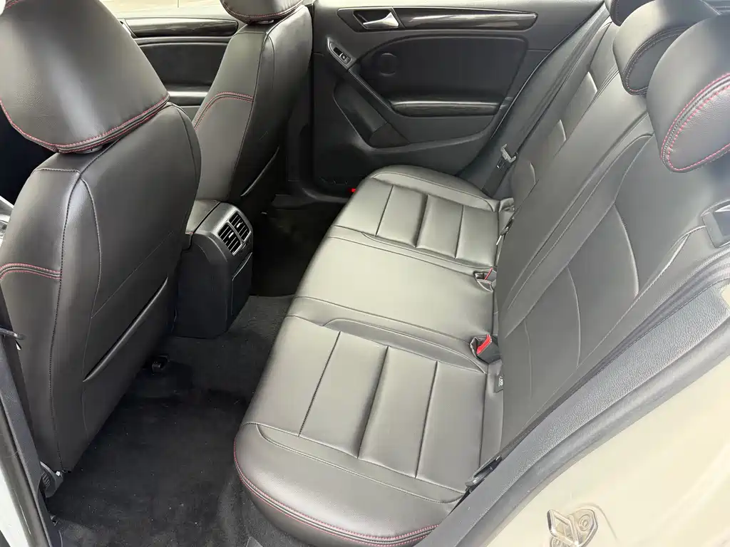 Volkswagen Golf 2011 1.4TSI AT Comfort