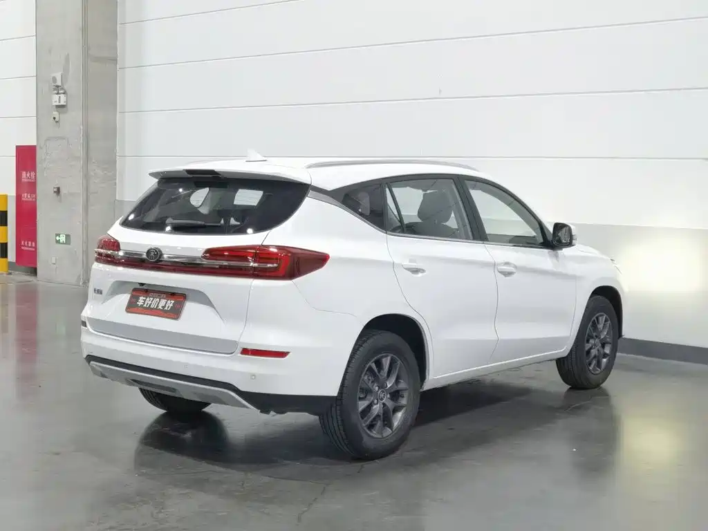 BYD Song — миниатюра 2
