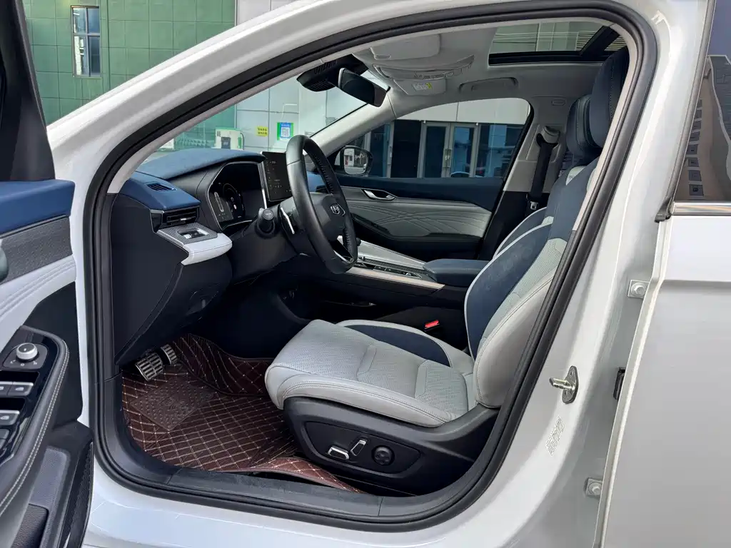 GEELY AUTOMOBILE XINGRUI