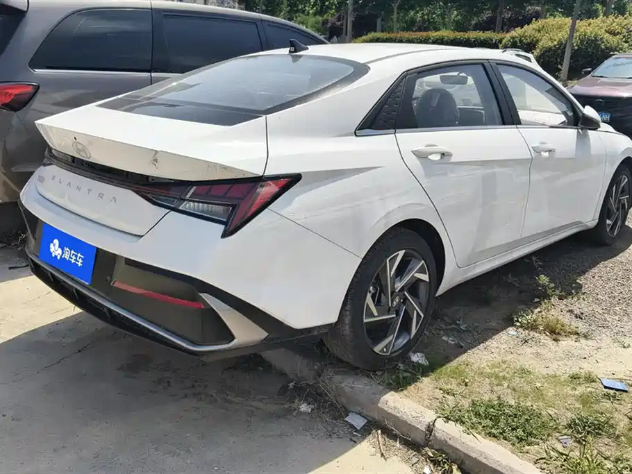 Hyundai Elantra 2023 1.5L CVT GLX Elite