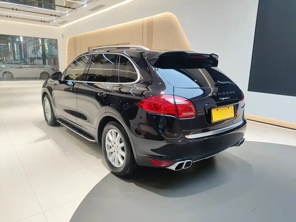 Porsche Cayenne 2011 Cayenne S 4.8L