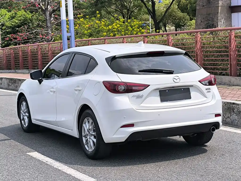 MAZDA 3 ANGKESAILA