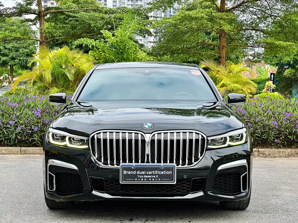 BMW 7 SERIES