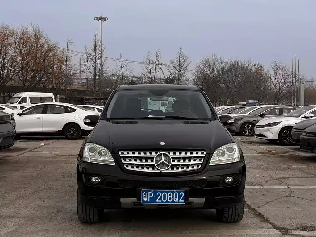 Mercedes-Benz M-Class — миниатюра 3
