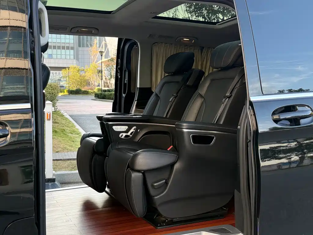 MERCEDES-BENZ V CLASS