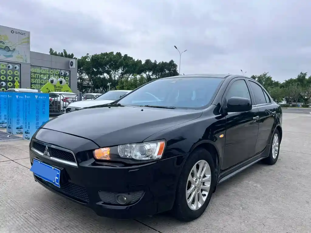 Mitsubishi Lancer EX 2011