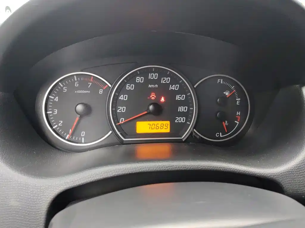 Suzuki Swift — миниатюра 8