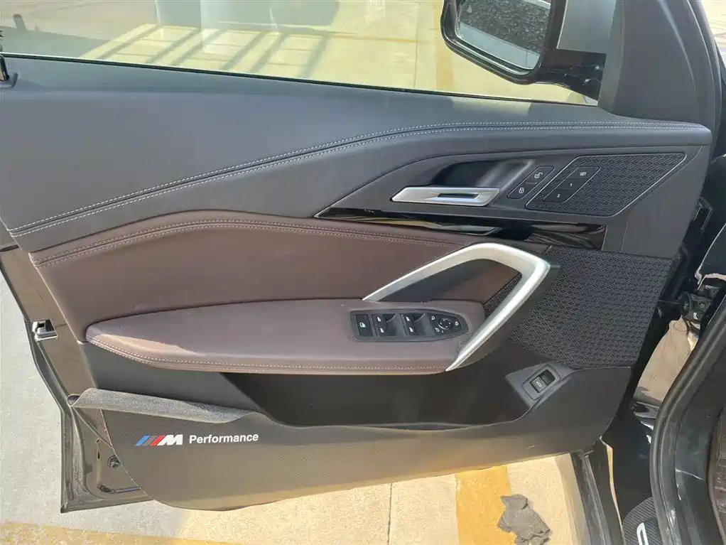 BMW X1 2023 sDrive20Li X