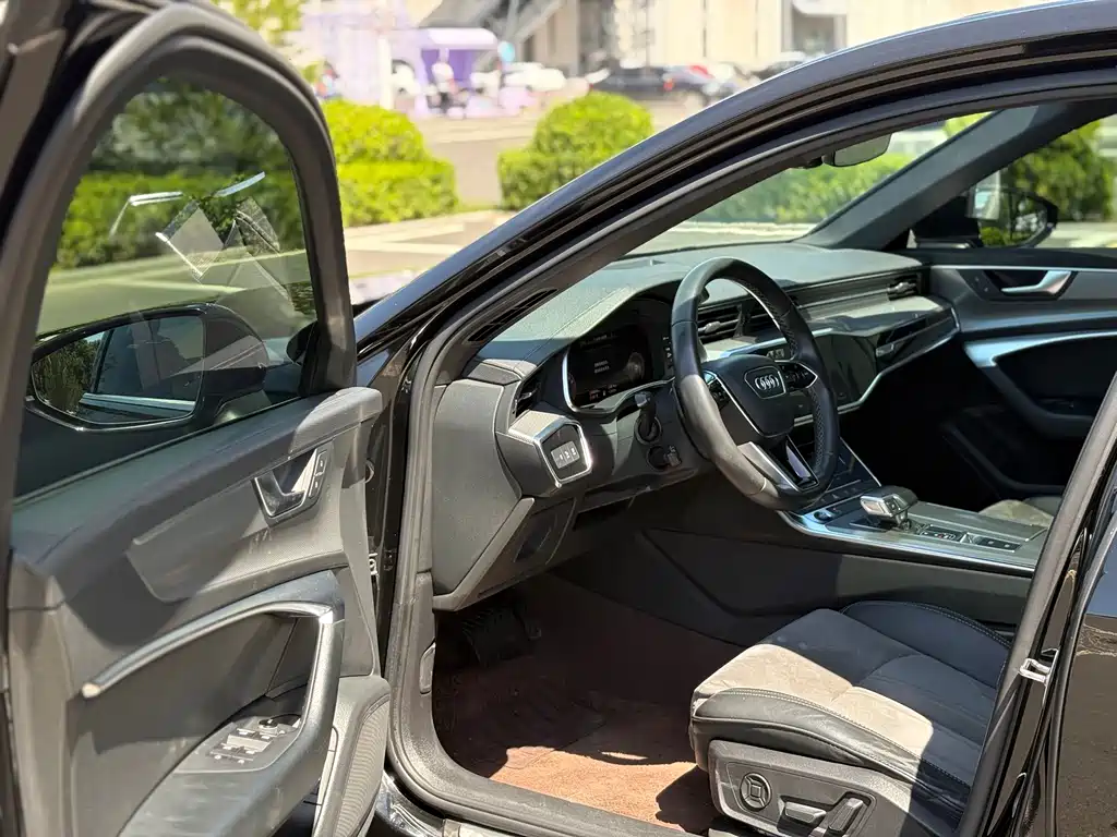 Audi A6L 2021 40 TFSI Luxury