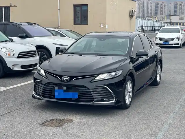 TOYOTA CAMRY