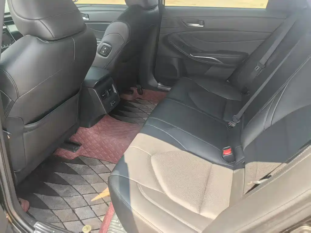 Toyota Avalon — миниатюра 5