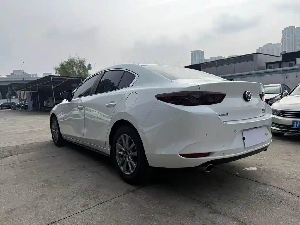 MAZDA 3 ANGKESAILA